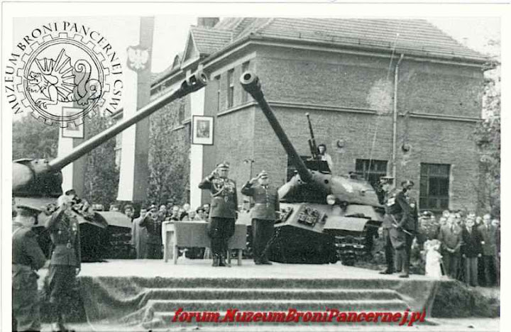 IS-3 Polska.jpg