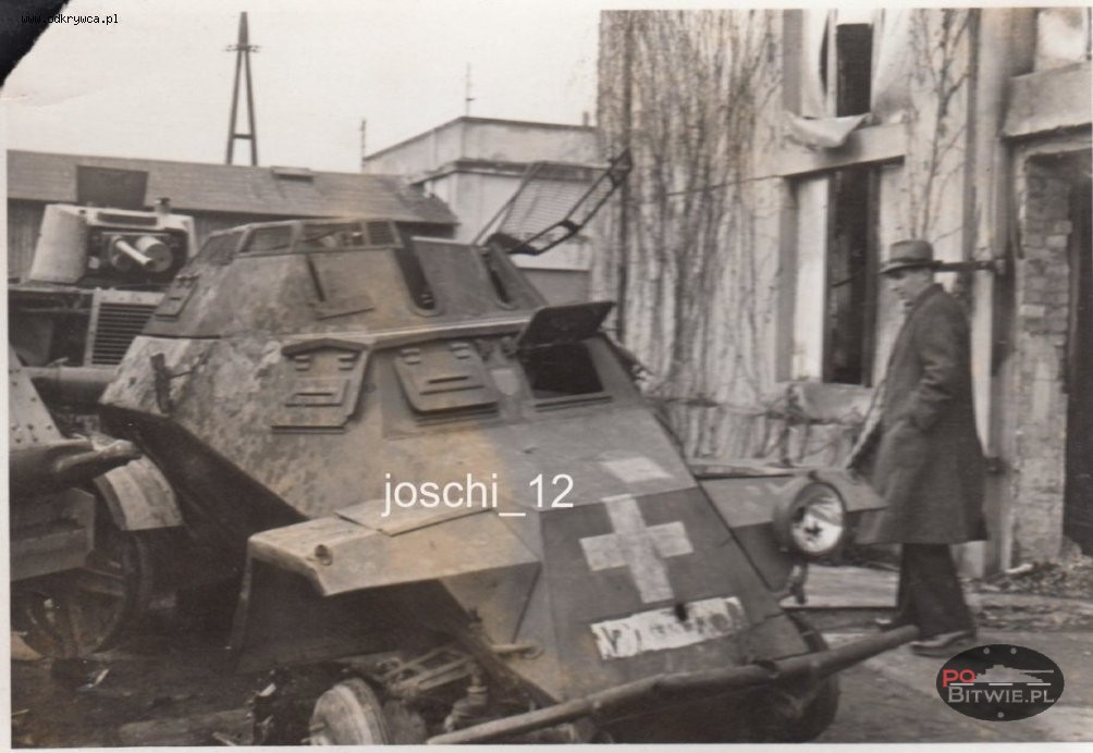 [PSW][#190]{201}{a} le.Pz.Sp.Wg (2 cm) Sd.Kfz.222, Aufkl.Abt.(mot.).X, WH-xxxxx, Fabryka Broni w Radomiu.jpg