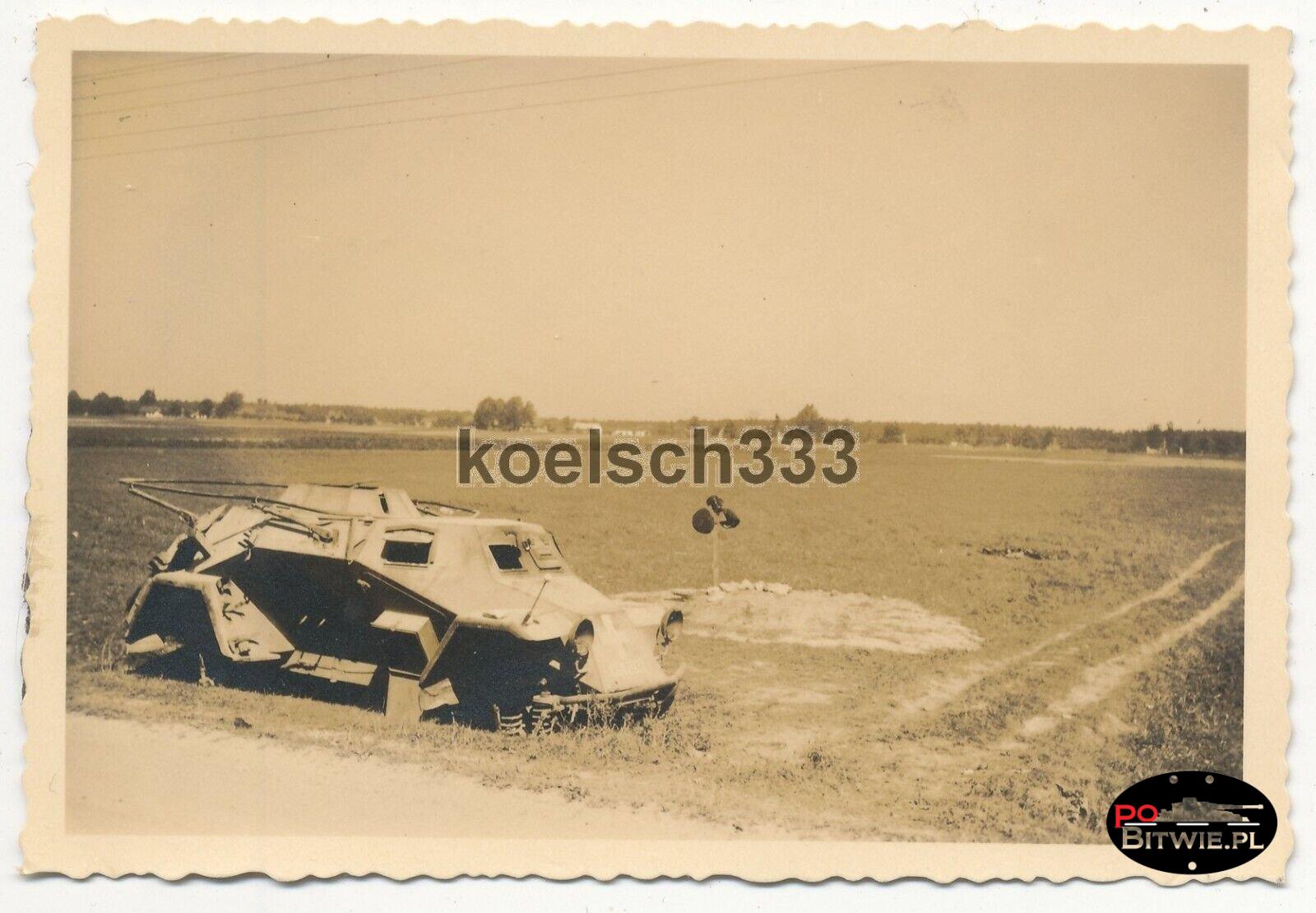 [PSW][#201]{015}{b} le.Pz.Sp.Wg (FU) Sd.Kfz.223, II.!Aufkl.Rgt.(mot.).7, WH-71248, 'Weimar', Lelów - Szczekociny (Obltn. Schütt).jpg