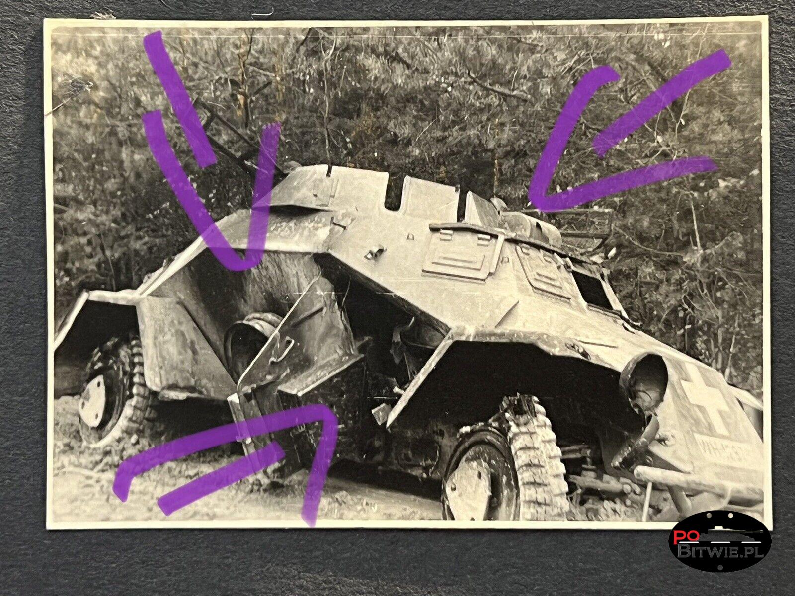 [PSW][#185]{007}{a} le.Pz.Sp.Wg (2 cm) Sd.Kfz.222, Aufkl.Abt.(mot.).13, WH-128756, Oszczepalin Pierwszy (k.Kocka) (Hptm.Lunke, Ltn.Scheiber).jpg