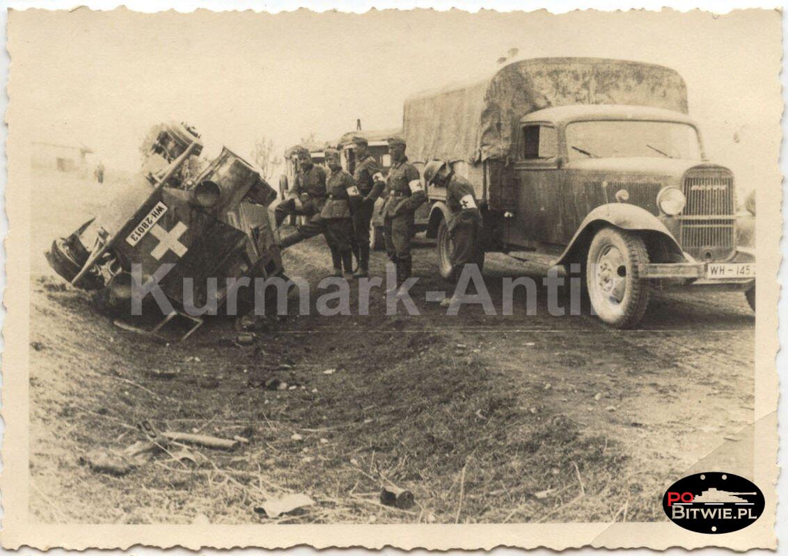 [Z.Inf.Rgt.61.003] A867 I.R.61 Polen LKW Opel Panzer Spähwagen 222Przemyśl crash a.jpg