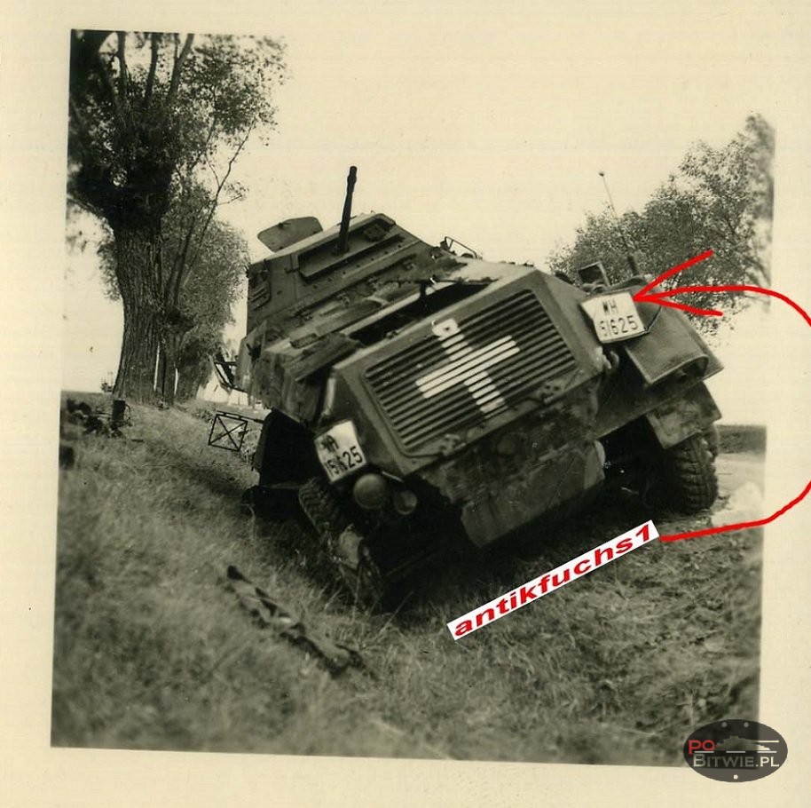 [PSW][#520]{105}{a} s.Pz.Sp.Wg Sd.Kfz.231 (8 Rad), Aufkl.Abt.(mot.).20, WH-151625, droga Zambrów - Czyżew, w rowie, koła z prawej.jpg